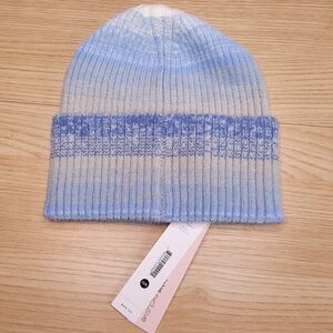 AQUA Hat Womens Blue Ombre Stripe Ribbed Beanie Cuff Stretch $68